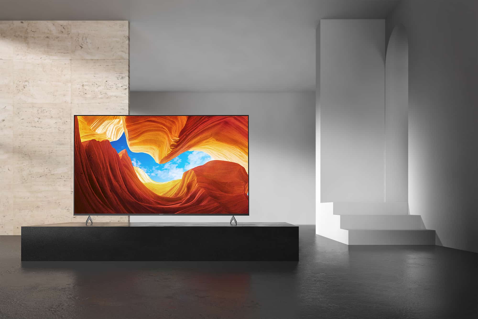 best TVS For Bright Rooms