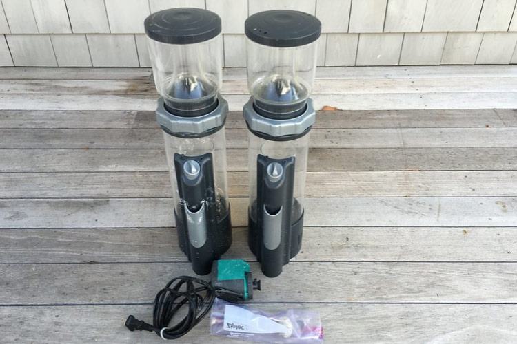 Best protein skimmers help removing all the organic compounds and dirt waste to keep water clean