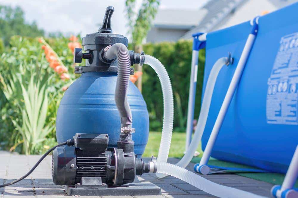 How to Vacuum Above Ground Pools 2