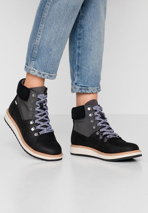 d0b438cfa49e41e392d5118941c58ea3