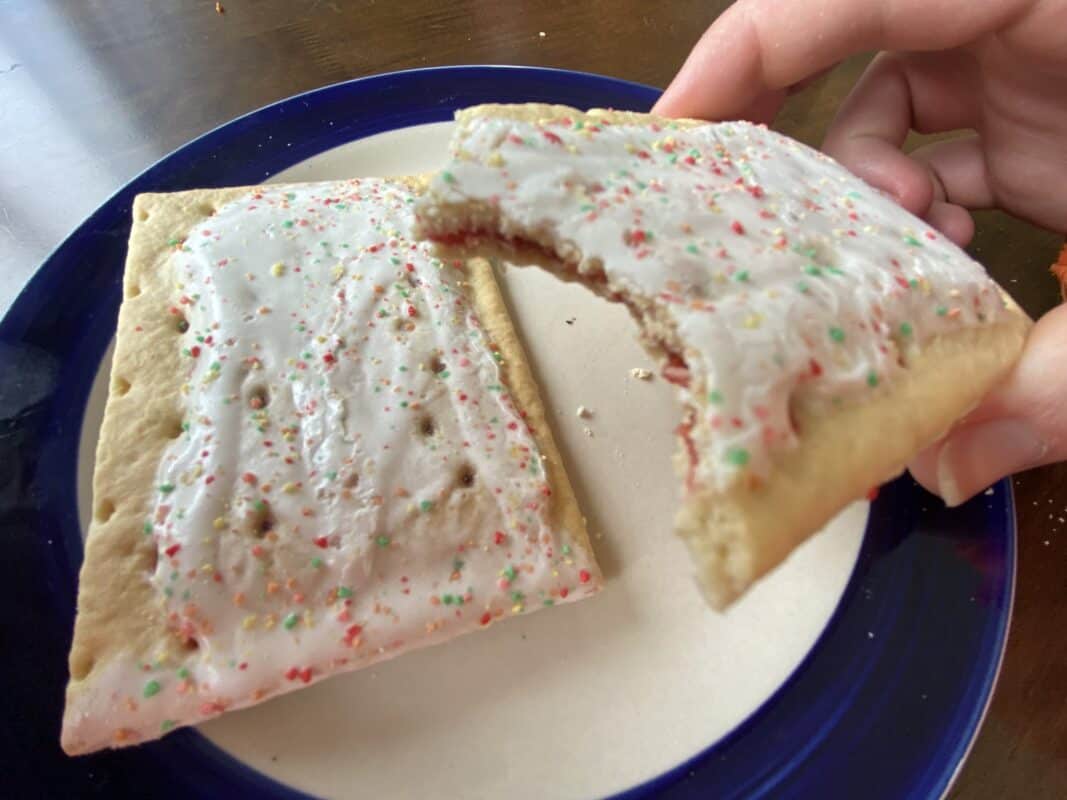 Don't Miss The Hot Topic Related To Microwave Poptart 2 EGAGK26U8AYSLO9.jpg large