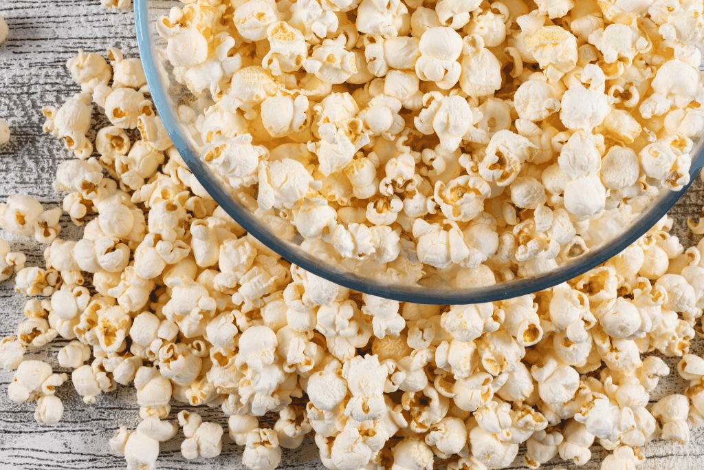 Does Microwave Popcorn Go Bad? - The Ultimate Guide To Amazing Popcorn 3 image 5